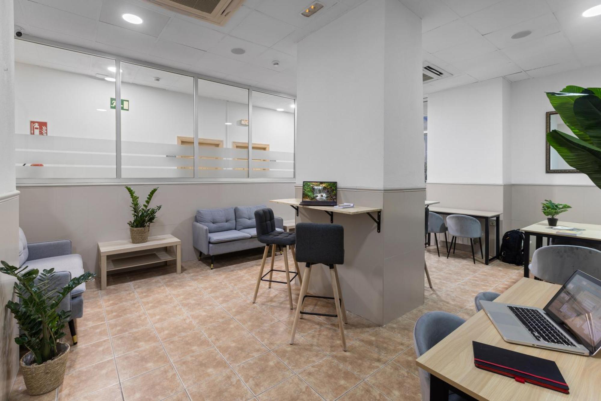 מלון Vas Malaga Ciudad מראה חיצוני תמונה